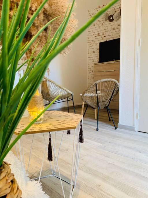 Maisonette Avec Jardin Évreux Exterior foto
